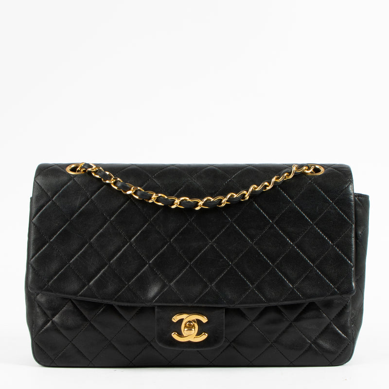 Shop the authentic Chanel Vintage Black Lambskin Flap Bag on Labellov.com !