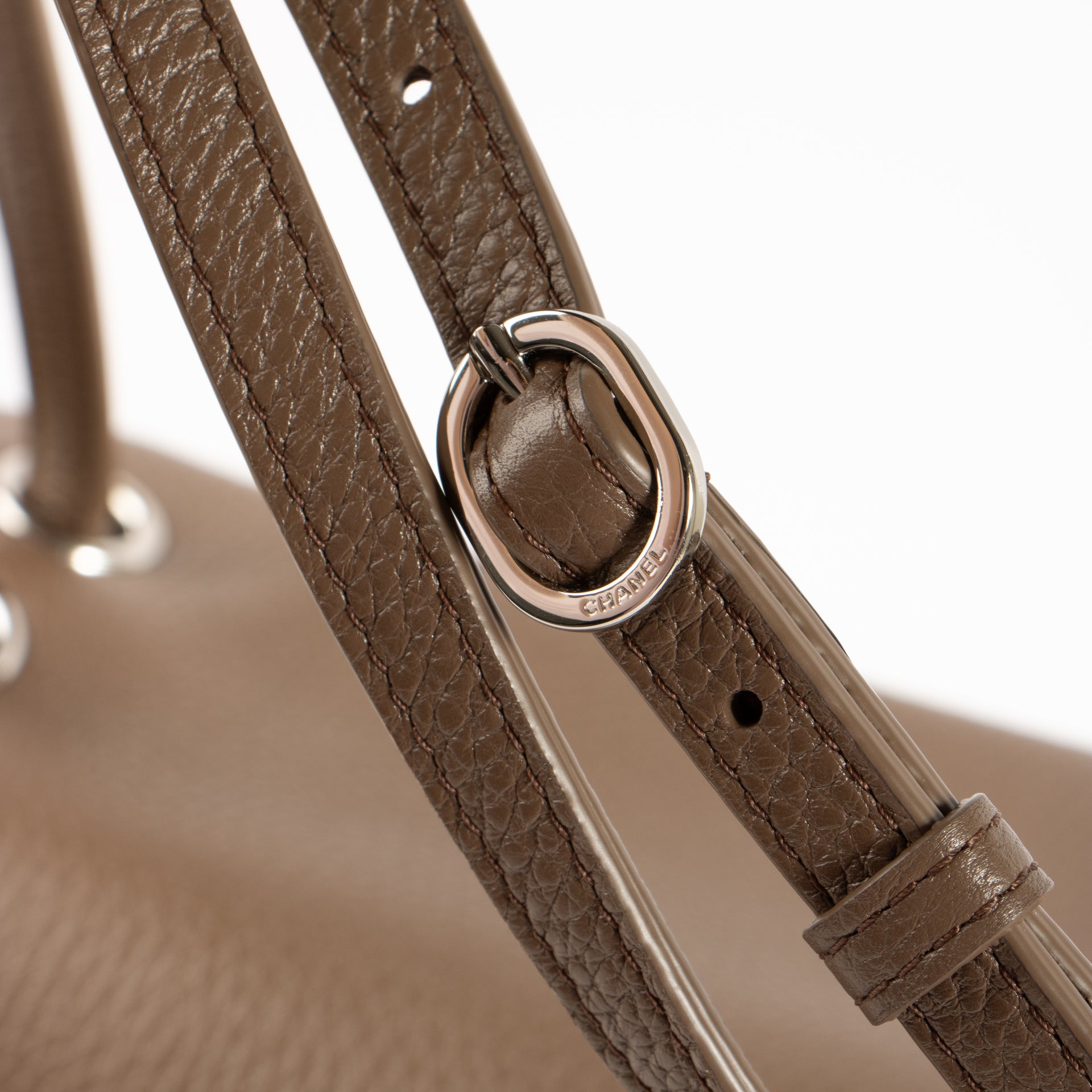 Shop the authentic Chanel Light Brown Grained Calfskin Maxi Flap Bag on Labellov.com !