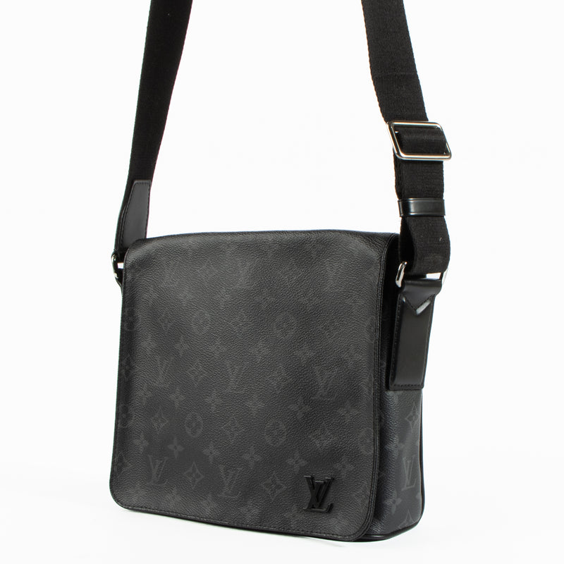 Shop the authentic Louis Vuitton Monogram Eclipse District PM Bag on Labellov.com !