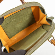 Shop this authentic Gucci Green Micro Bamboo Crossbody pre-loved on Labellov.com 