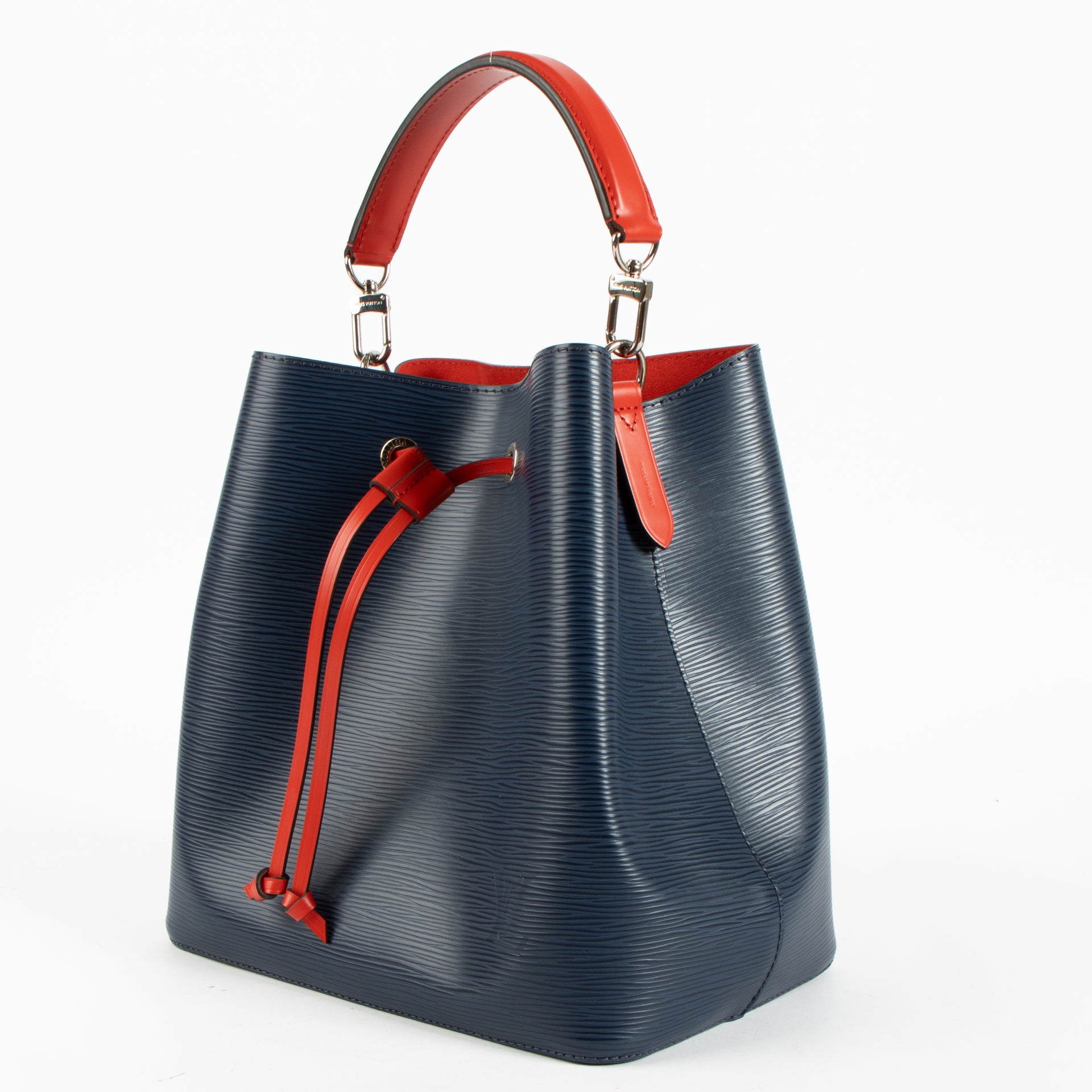 Shop this authentic Louis Vuitton Indigo/Coquelicot Epi NeoNoe MM Bag pre-loved on Labellov.com