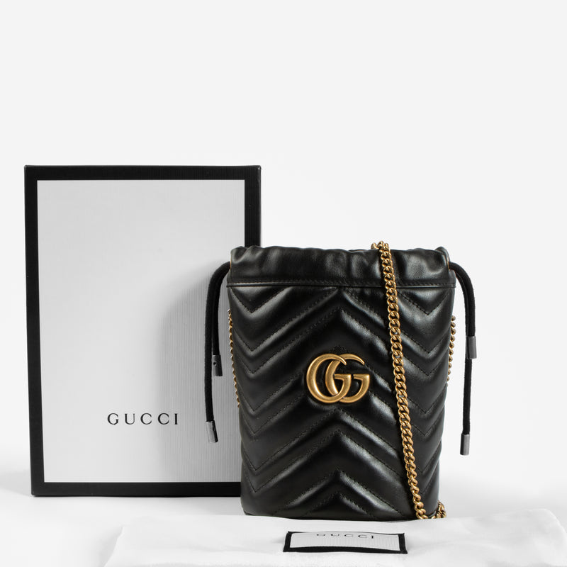 Shop the 100% authentic Gucci Black Leather GG Marmont Small Bucket Bag second hand on Labellov.com!