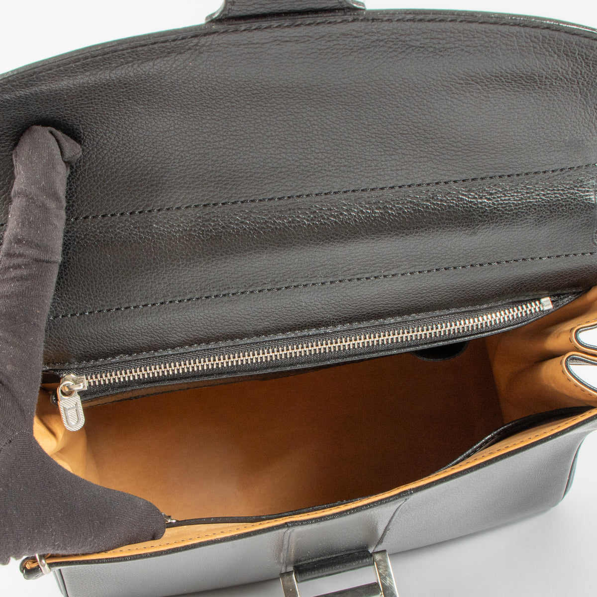 Shop the 100% authentic Delvaux Black Jumping Brillant MM Bag second hand on Labellov.com!