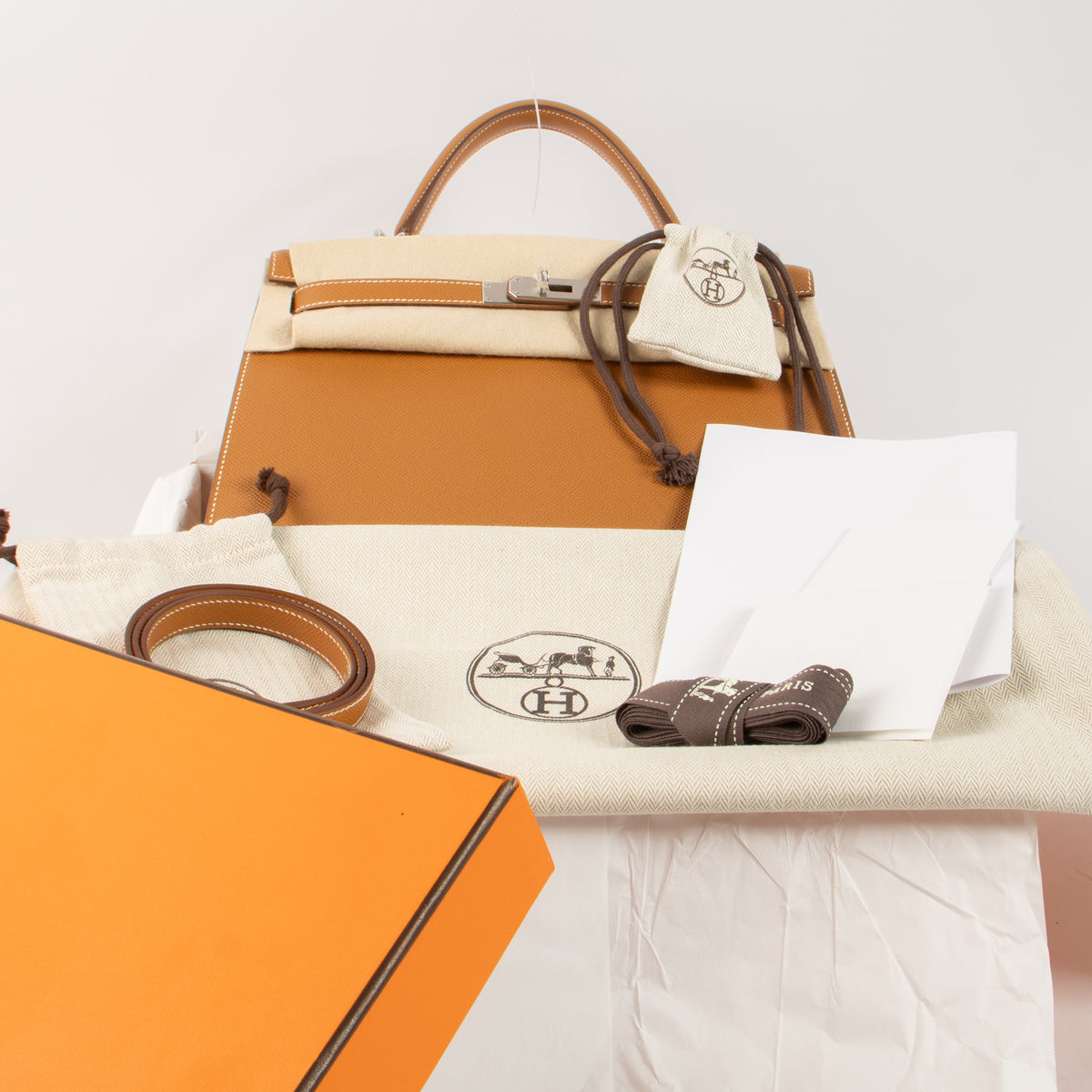Hermès Kelly 32 Gold Epsom PHW
