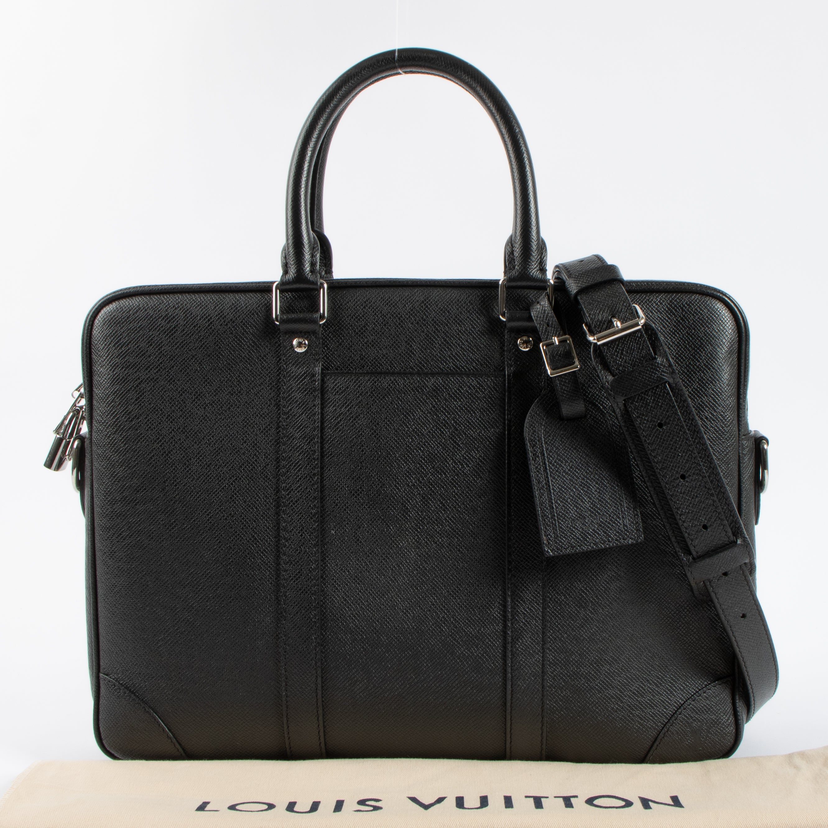 Louis Vuitton Black Taiga Porte Document Voyage PM – Labellov