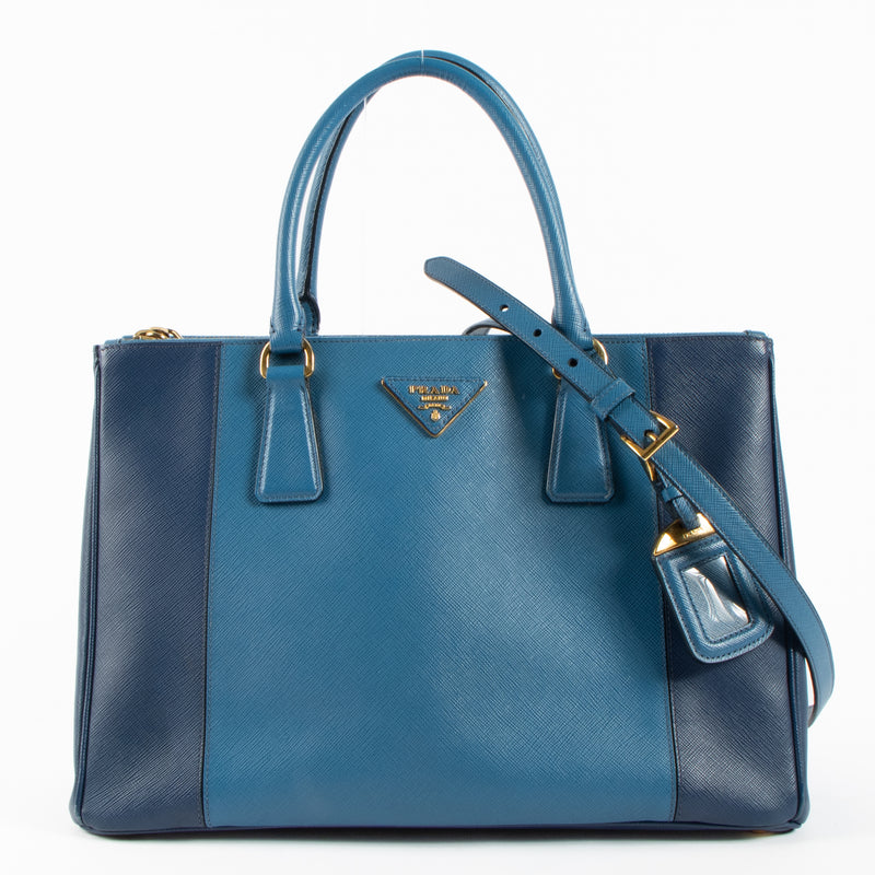 Shop the authentic Prada Blue Bicolour Saffiano Large Galleria Bag second hand on Labellov.com!