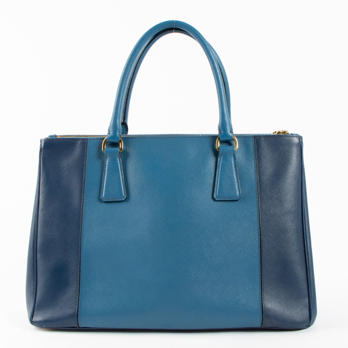 Shop the authentic Prada Blue Bicolour Saffiano Large Galleria Bag second hand on Labellov.com!