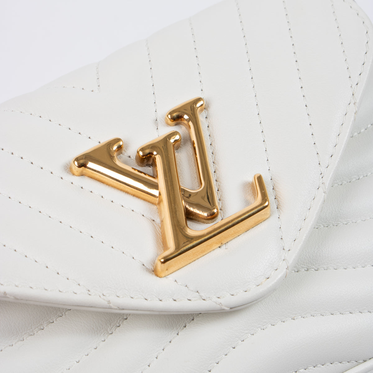 louis vuitton white new wave multi-pochette Bag