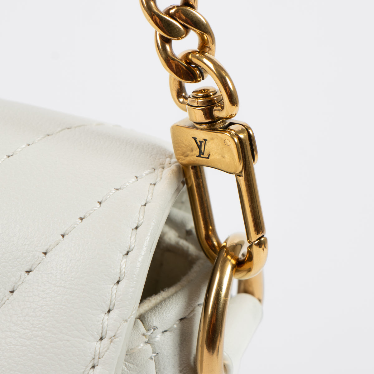 louis vuitton white new wave multi-pochette Bag