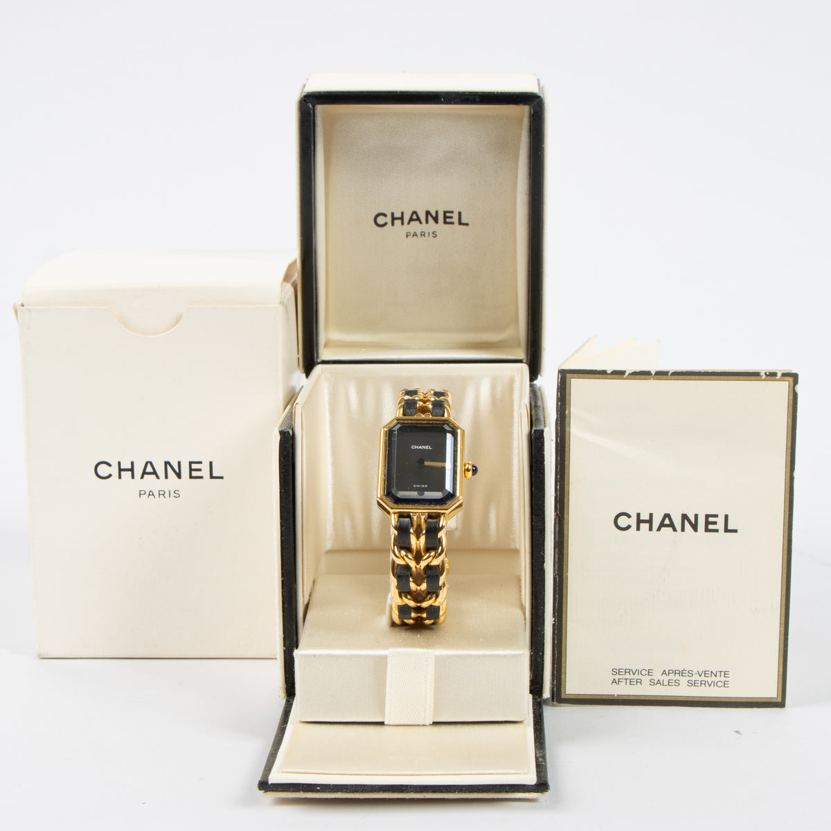 Shop the authentic Chanel Gold-Plated Premiere Iconic Chain Watch second hand on Labellov.com!

