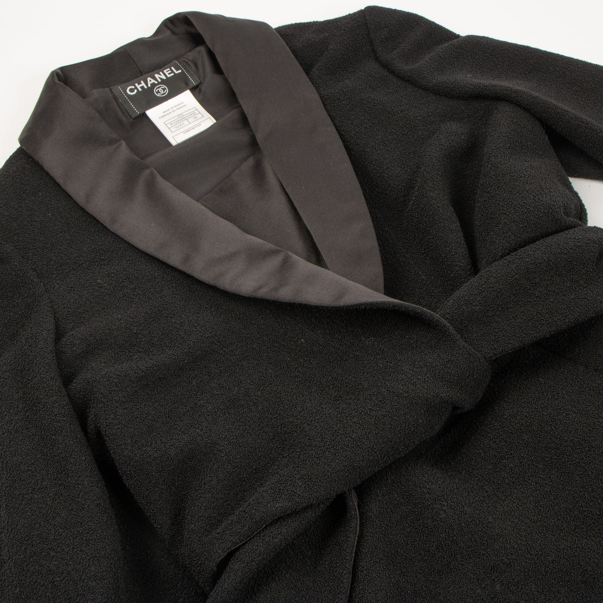 Shop this authentic luxury chanel 07A black Dress pre-loved by Labellov.com