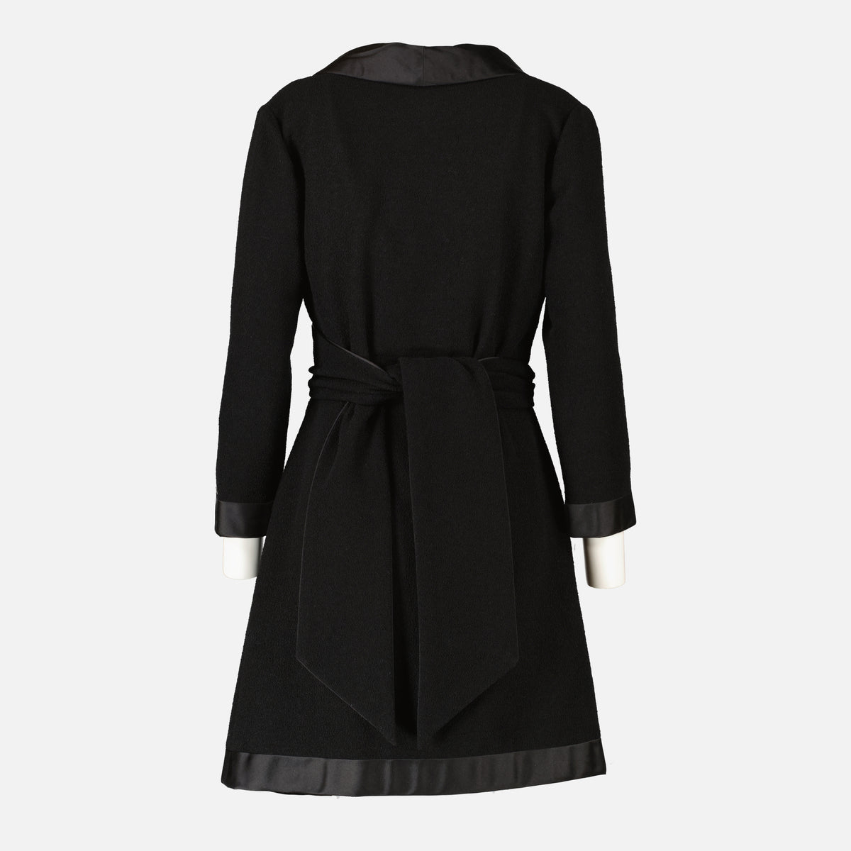 Shop this authentic luxury chanel 07A black Dress pre-loved by Labellov.com