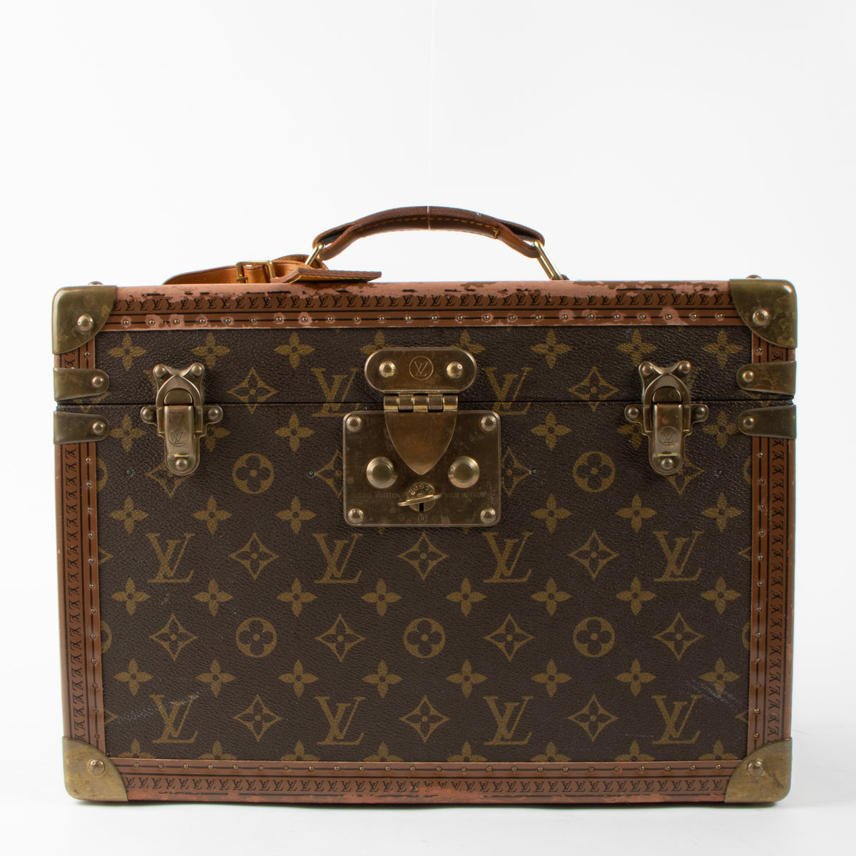 Shop this authentic Louis Vuitton Monogram Boite Pharmacie Trunk pre-loved by Labellov.com