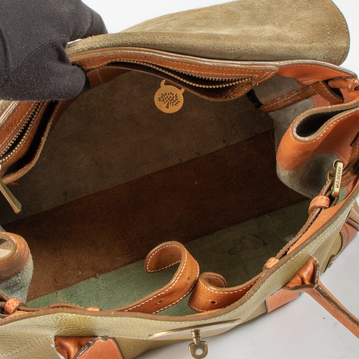 Shop this authentic Mulberry green Bayswater + Belt pre-loved on Labellov.com