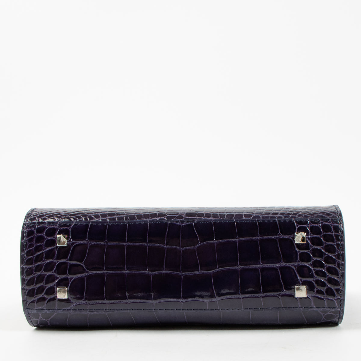 Shop the authentic Delvaux Indigo Shiny Alligator Tempete Mini Bag second hand on Labellov.com!