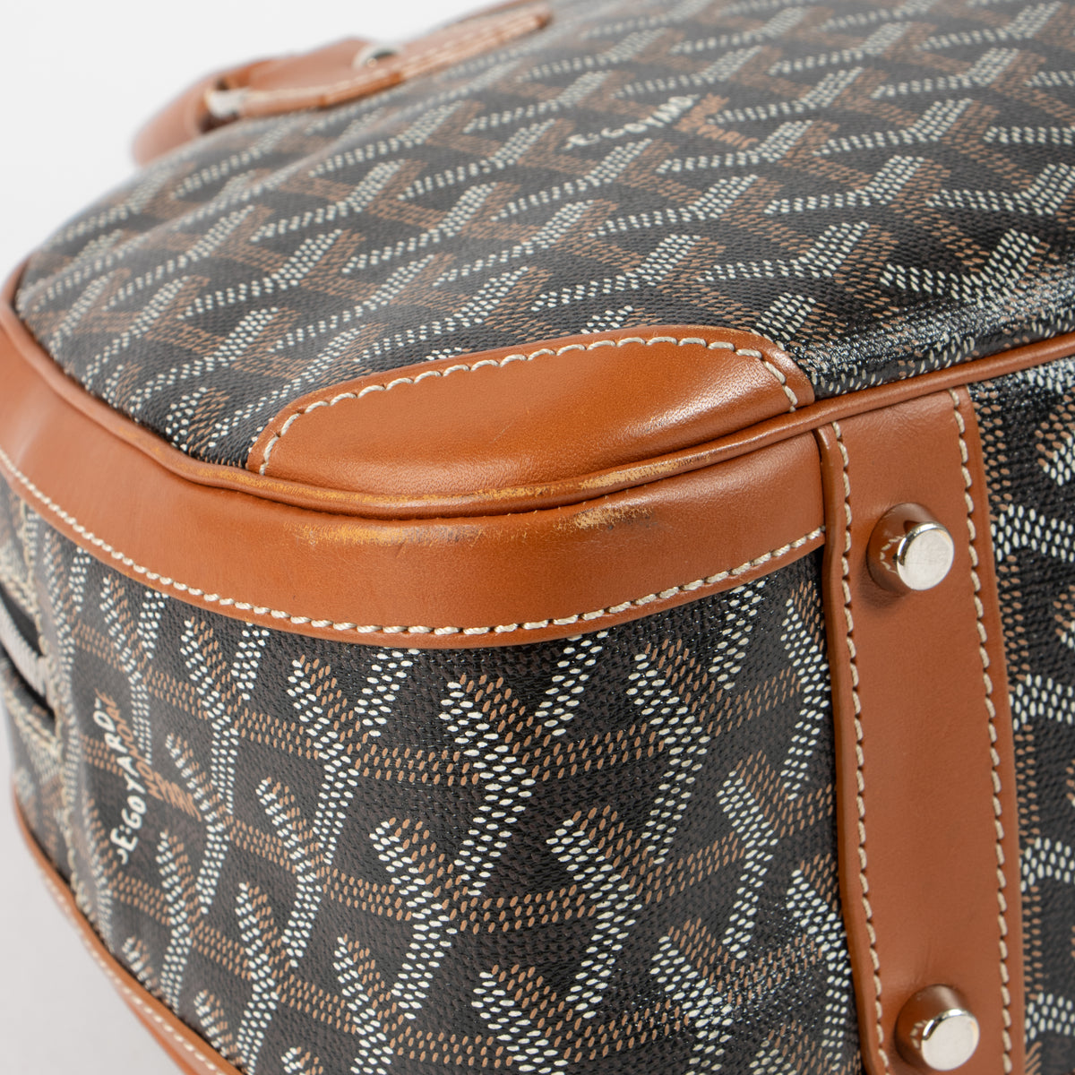 Shop this authentic Goyard Black/Tan Goyardine Saint Jeanne MM Bag Pre-loved on Labellov.com