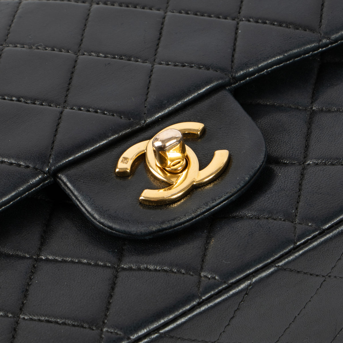 Chanel Vintage Black Lambskin Medium Classic bag