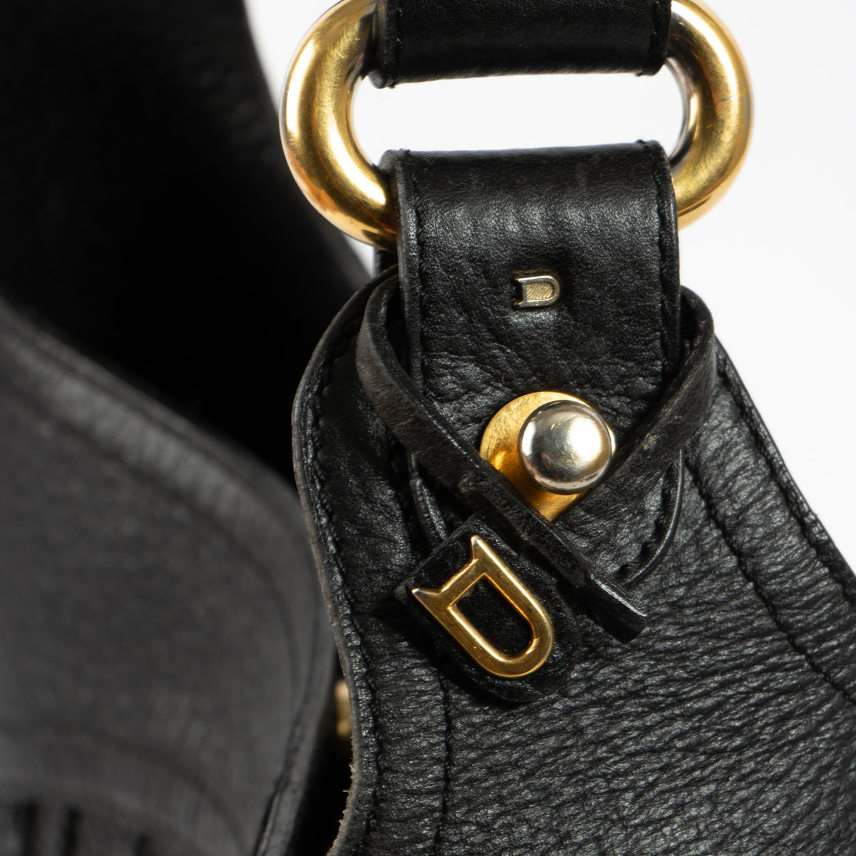 Shop this authentic Delvaux Black Chardonne Shoulder bag Pre-loved on Labellov.com