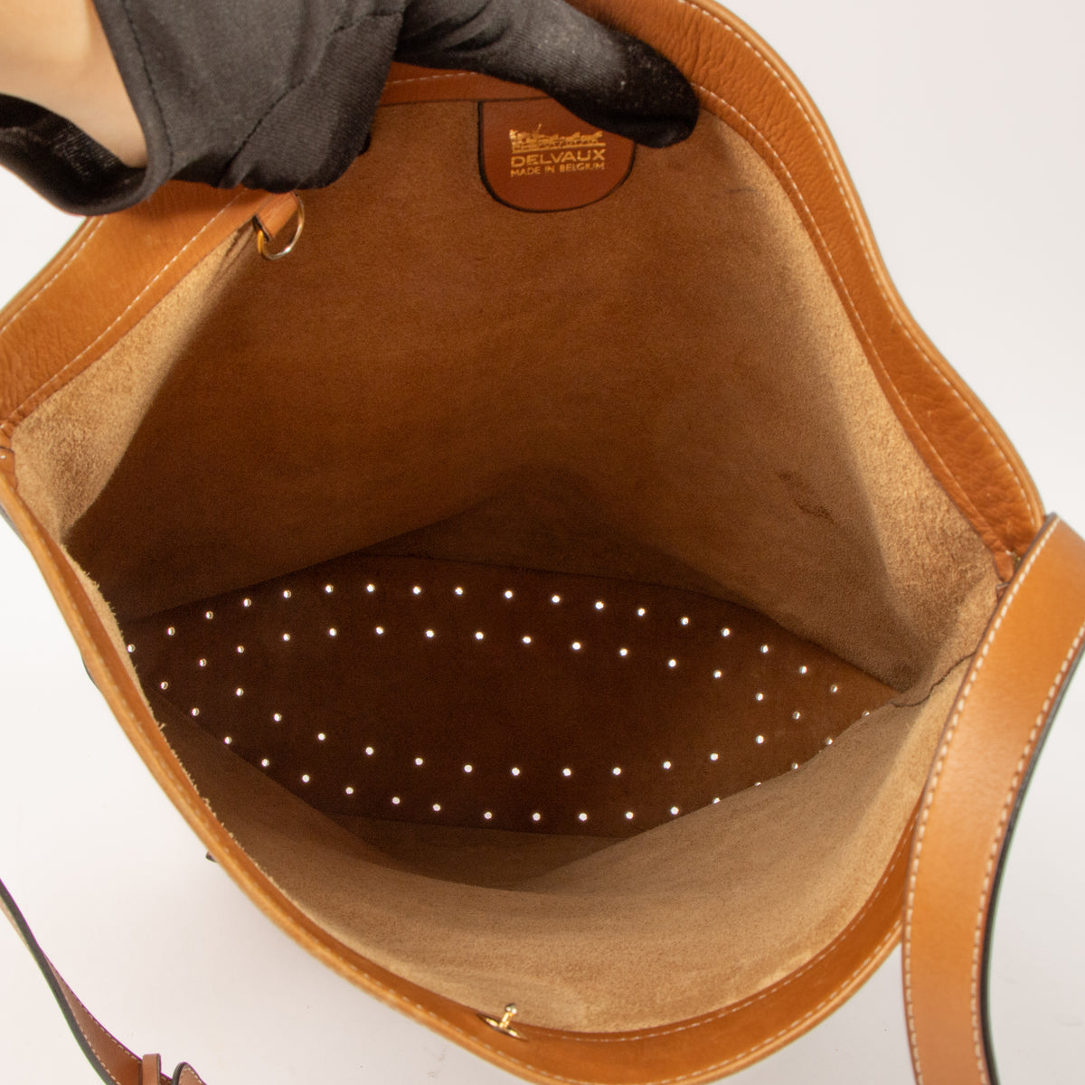 Shop this authentic Delvaux Cognac Pin Shoulder bag Pre-Loved on Labellov.com