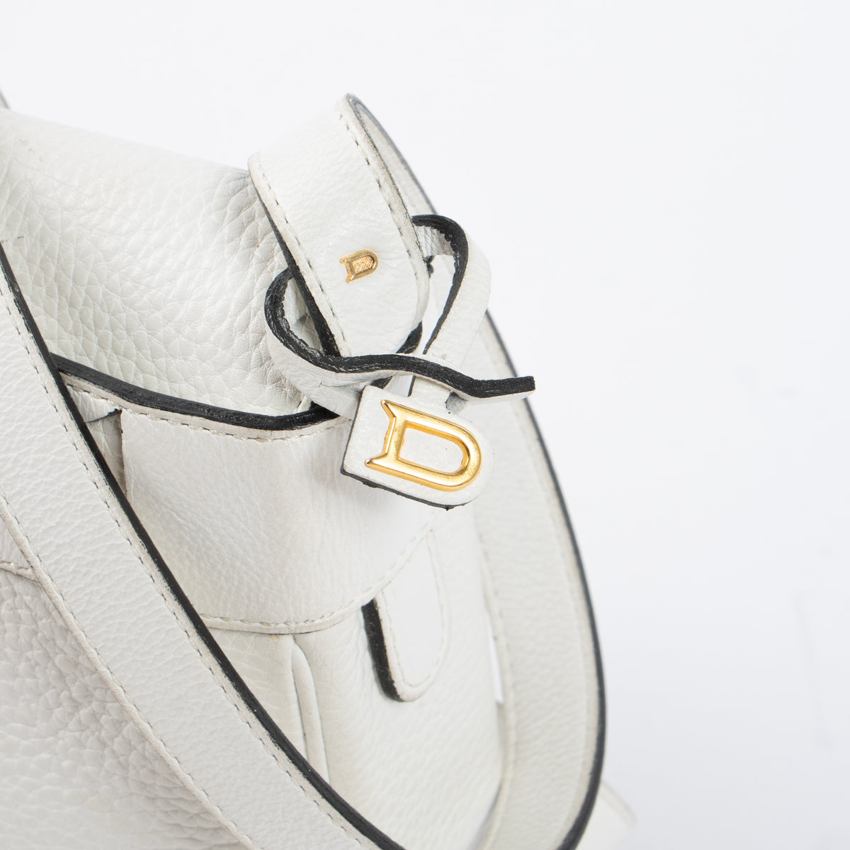 Shop this authentic Delvaux White Frimaire Crossbody Pre-loved on Labellov.com