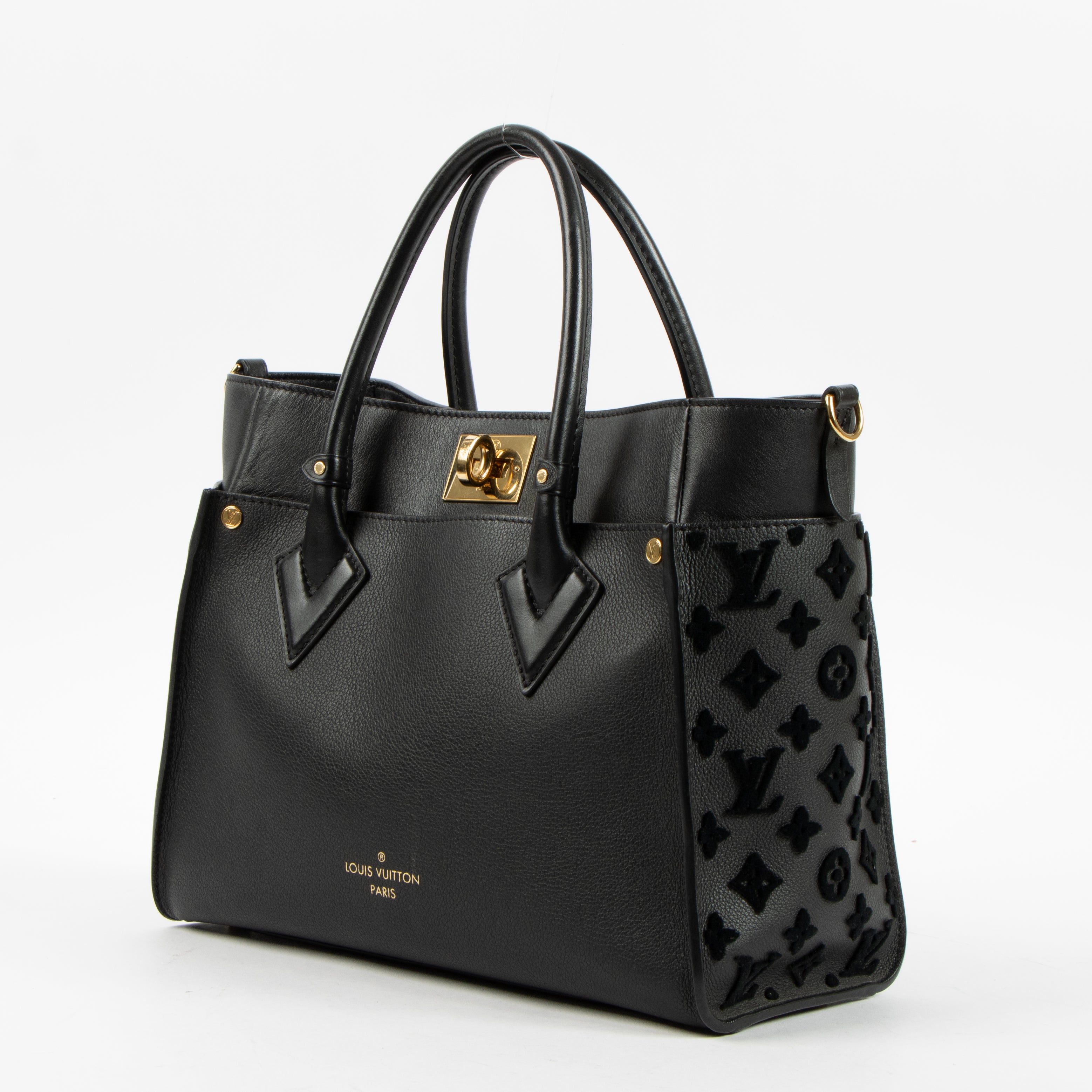 Louis Vuitton Black On My Side MM Bag – Labellov