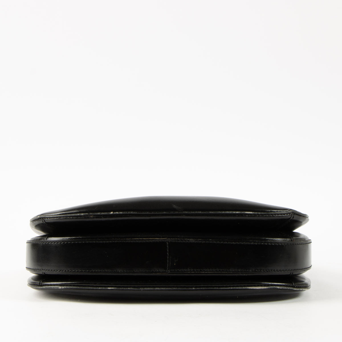 Shop the authentic Delvaux Black Box Calf Diligent Bag on Labellov.com.
