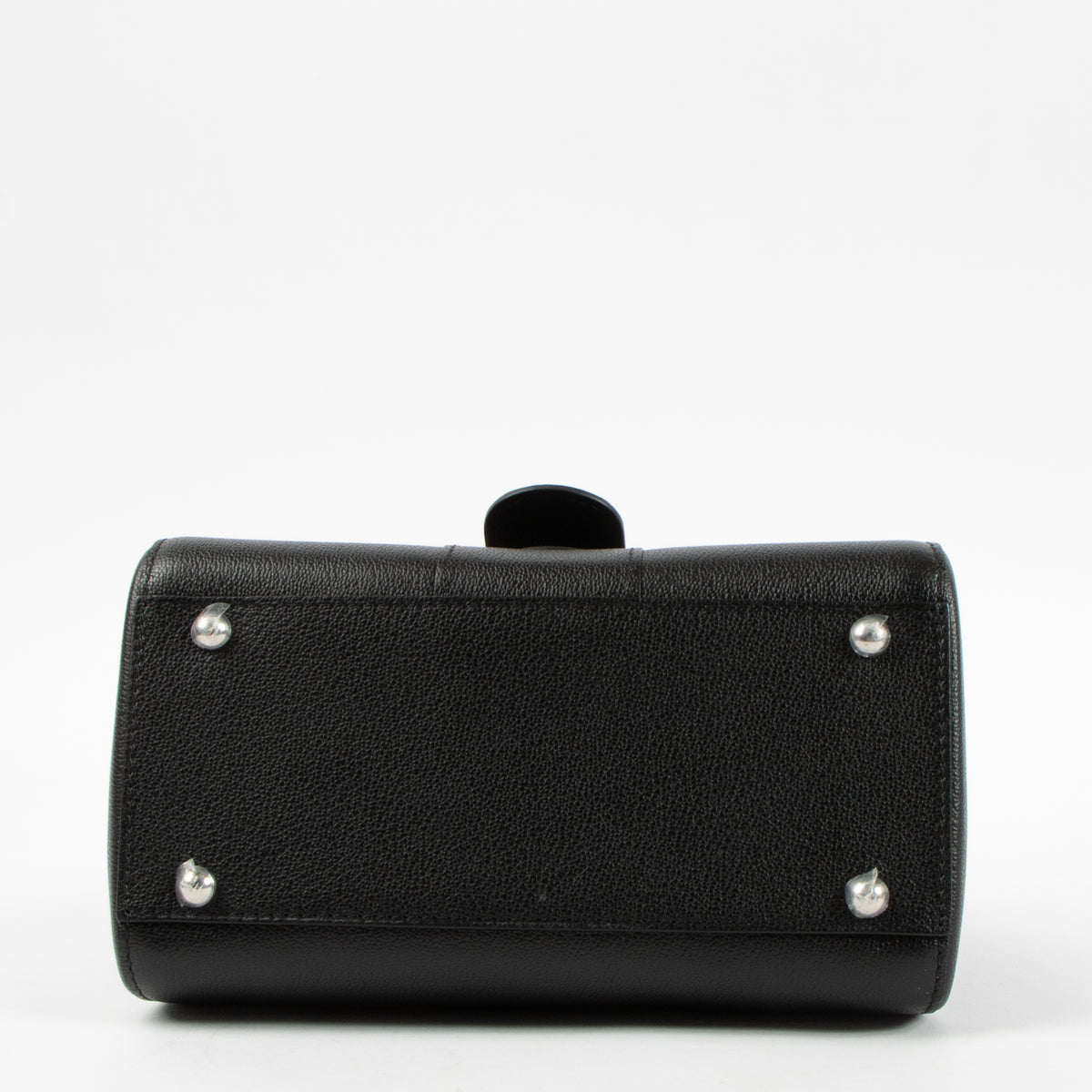 Shop this authentic Rodeo Grained Calf Leather, Natural Calfskin Lining, Metal Hardware pre-loved on Labellov.com
