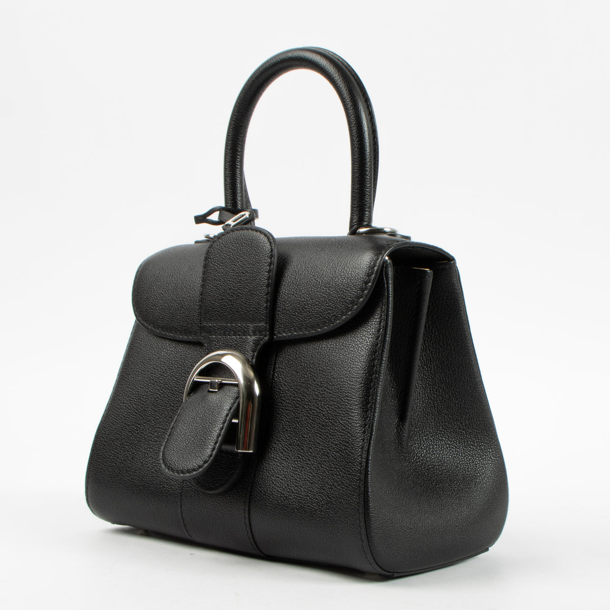 Shop this authentic Rodeo Grained Calf Leather, Natural Calfskin Lining, Metal Hardware pre-loved on Labellov.com