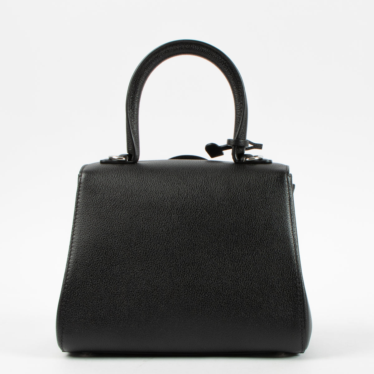 Shop this authentic Rodeo Grained Calf Leather, Natural Calfskin Lining, Metal Hardware pre-loved on Labellov.com