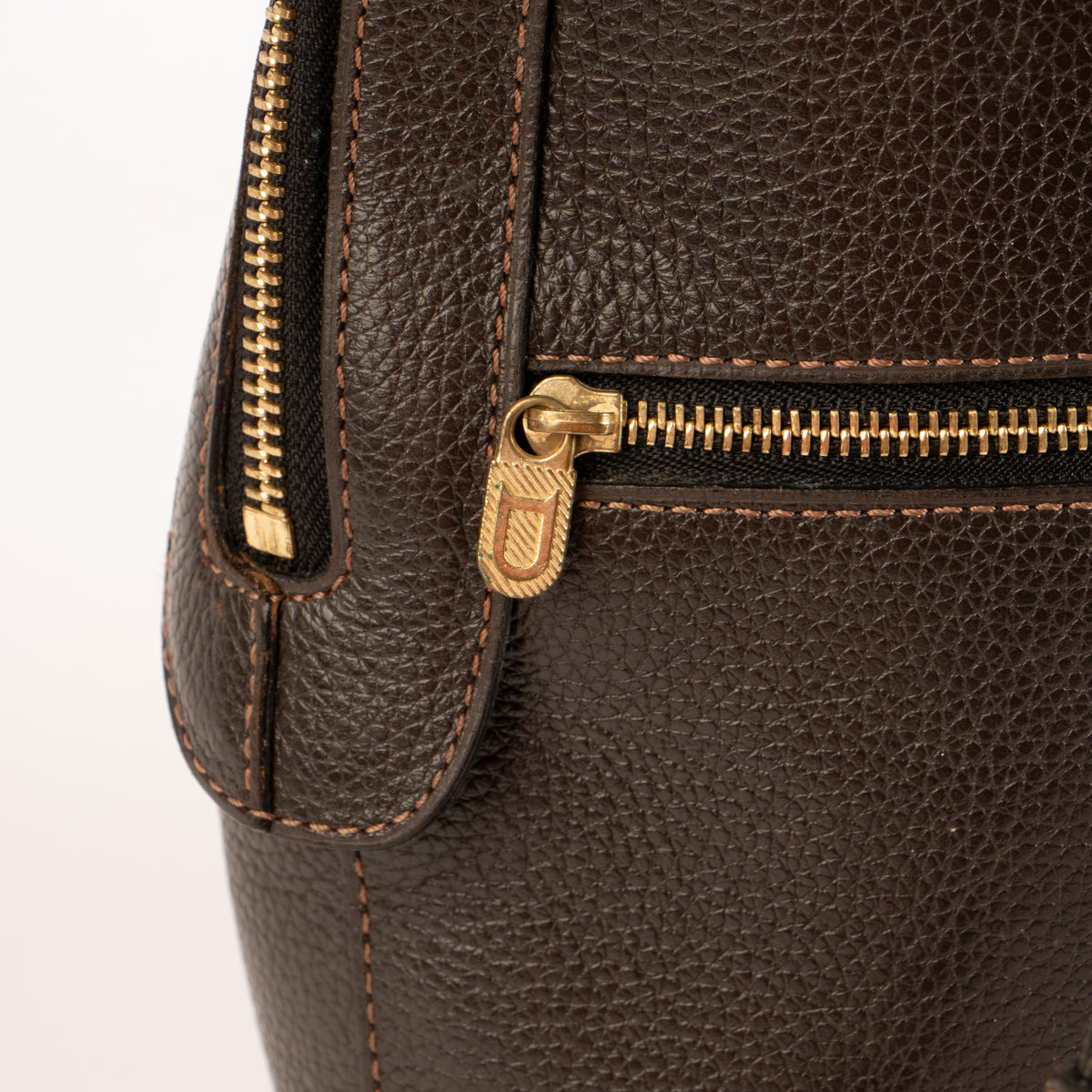 Shop this authentic Delvaux Brown Tissage Côtelé Azov Backpack Pre-Loved on Labellov.com