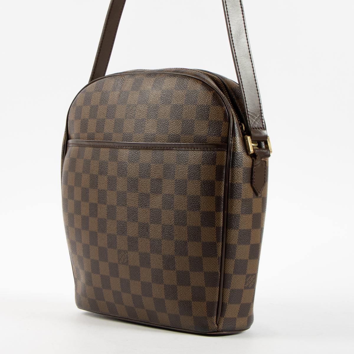 Shop this authentic Louis Vuitton Damier Ebene Ipanema GM Crossbody pre-loved on Labellov.com