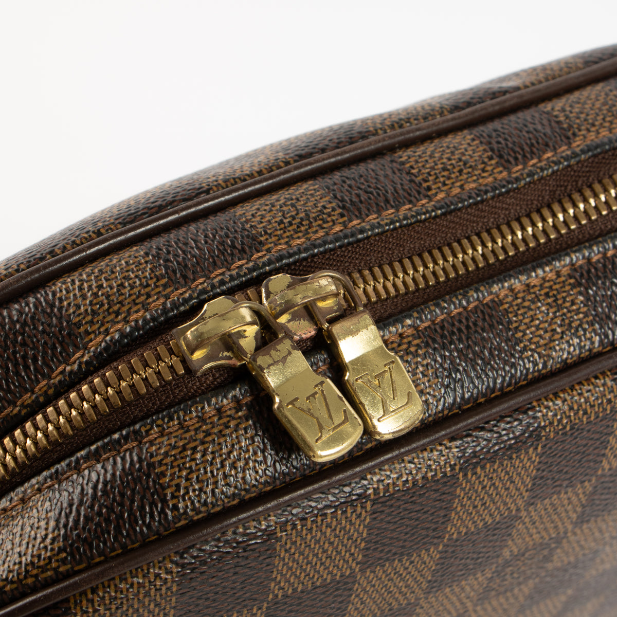 Shop this authentic Louis Vuitton Damier Ebene Ipanema GM Crossbody pre-loved on Labellov.com