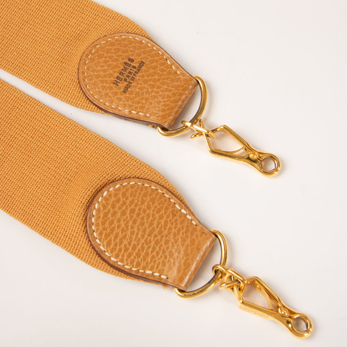 Shop this authentic Hermes Kelly 35 Naturel Sable Ardennes GHW pre-loved on Labellov.com