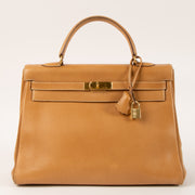 Shop this authentic Hermes Kelly 35 Naturel Sable Ardennes GHW pre-loved on Labellov.com