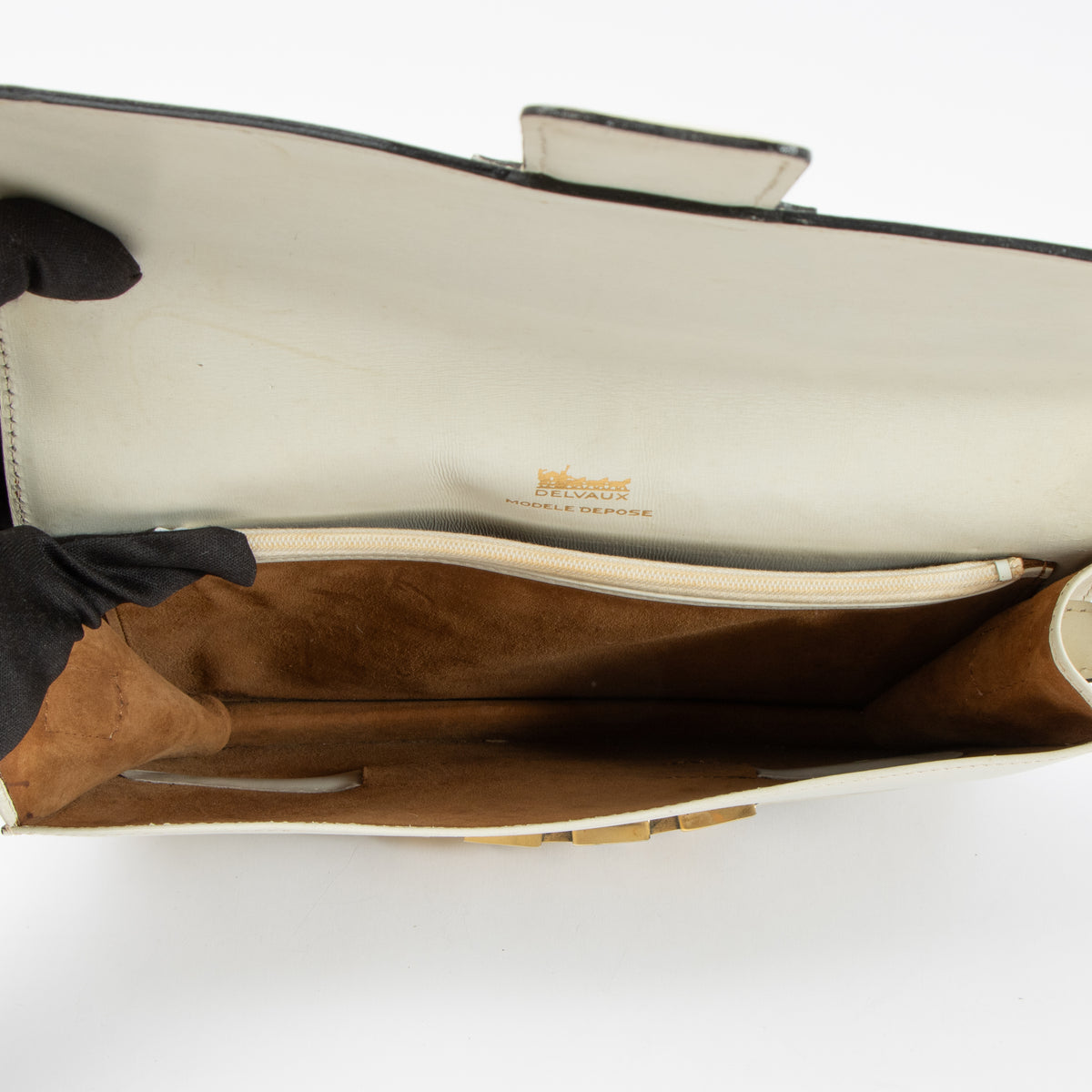 Shop this authentic Delvaux Vintage White Shoulder Bag pre-loved on Labellov.com