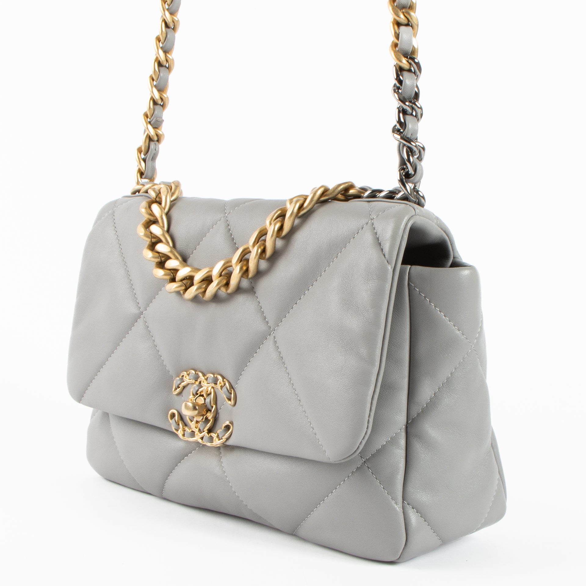 Shop the authentic Chanel Grey Small Chanel 19 Bag second hand on Labellov.com!