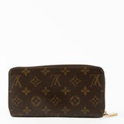 Shop the authentic Louis Vuitton Monogram Zippy Wallet second hand on Labellov.com!