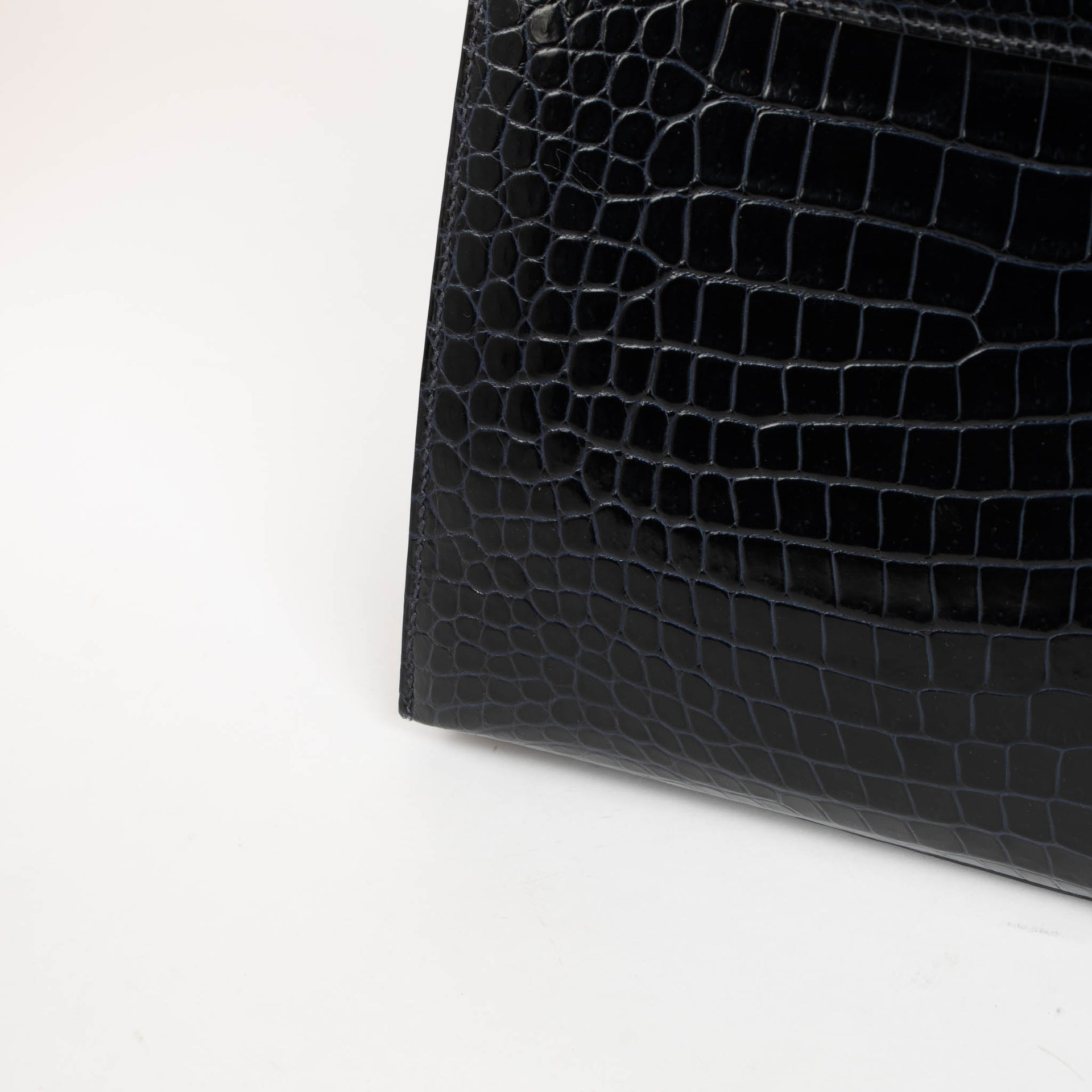 Hermès Kelly 28 Bleu Nuit Crocodile Porosus GHW