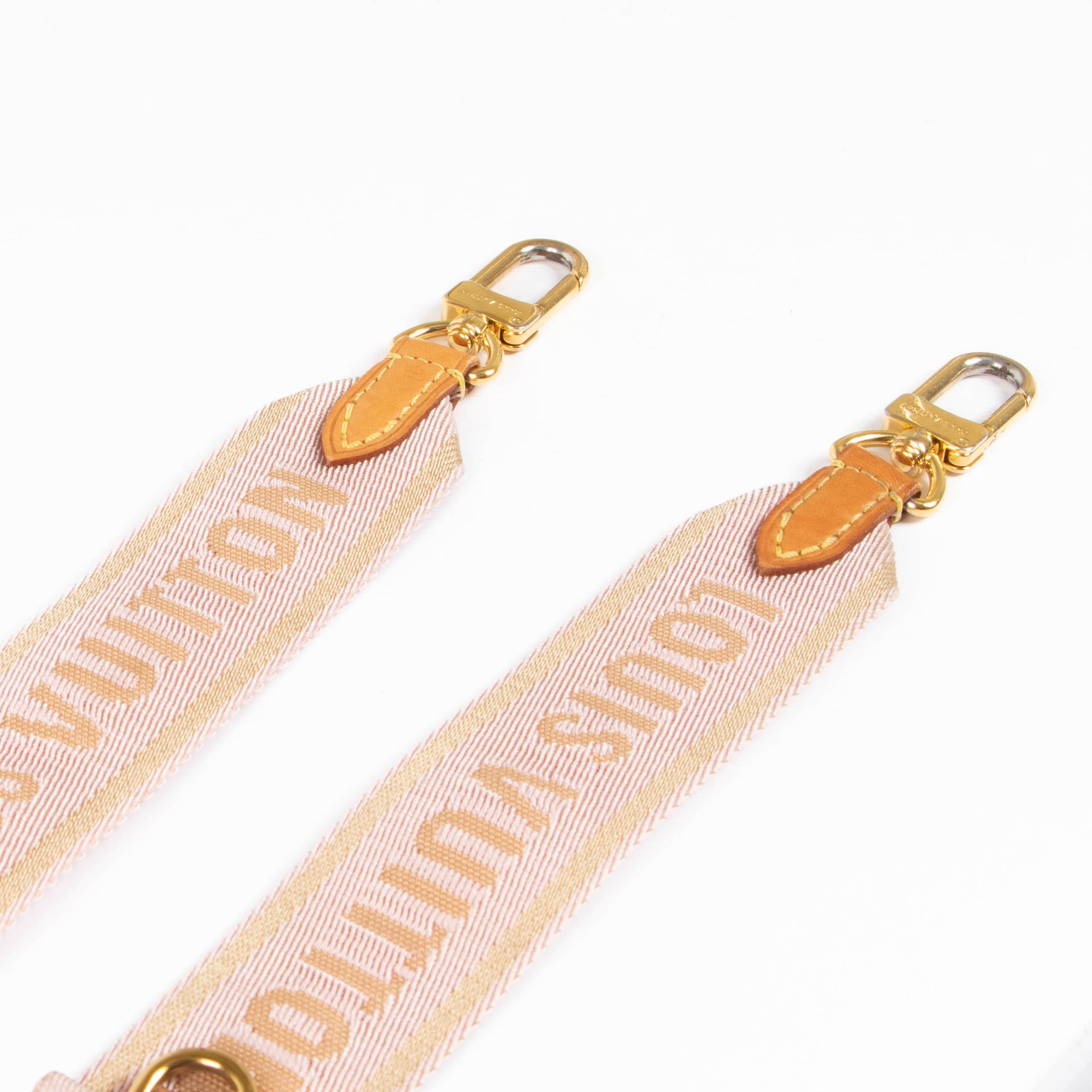 Shop this authentic Louis Vuitton Monogram Multi Pochette Accessoires pre-loved on Labellov.com 