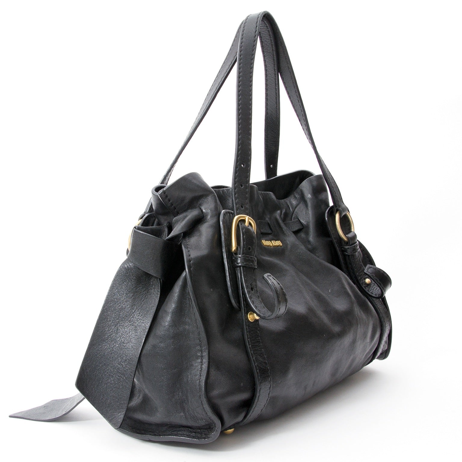 Miu Miu Black Vitello Lux Peggy Bow Satchel Bag, For designer brands such as Louis Vuitton, Hermes, Chanel, Delvaux and many more, visit the online platform Labellov. The website offers a safe and secure platform to sell and buy new or preloved luxurious