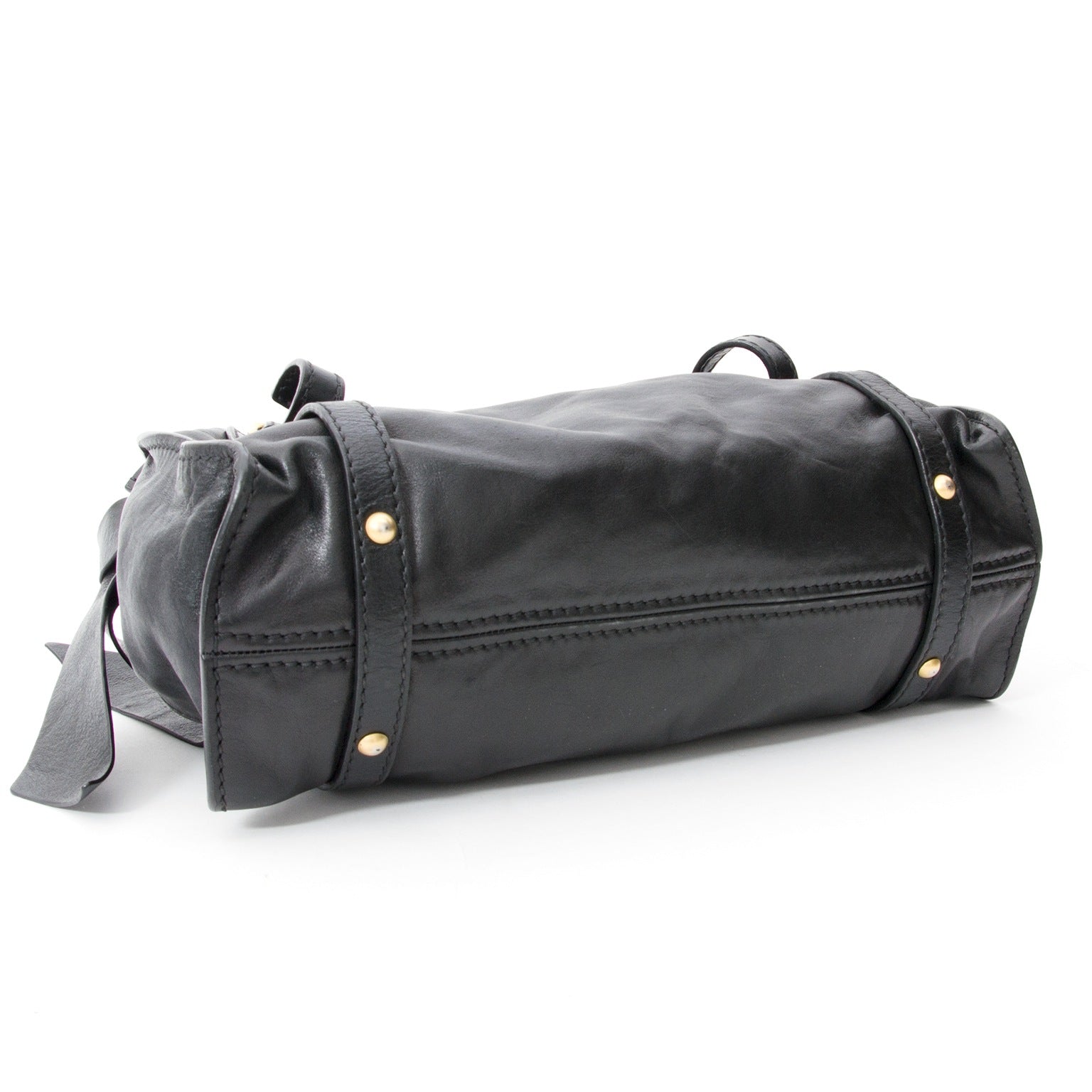 Miu Miu Black Vitello Lux Peggy Bow Satchel Bag, For more vintage preloved or new luxury handbags, visit Labellov. The online platform offers a wide selection of authentic designer brands for the right price.