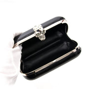 Koop uw authentieke Alexander McQueen Skull Box Bag aan de beste prijs biJ Labellov
