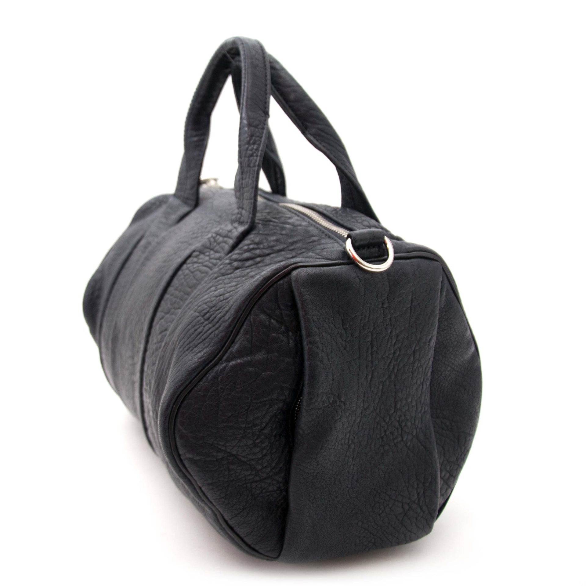 koop veilig online aan de beste prijs jou tweedehands Alexander Wang Black Rocco Duffel Bag