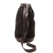 Vintage Hermès woven duffle bag for the best price at Labellov webshop. Safe and secure online shopping with 100% authenticity. Vintage Hermès tisser duffle sac pour le meilleur prix.