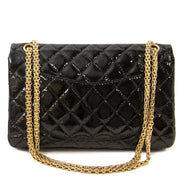 Koop een auhtentieke Chanel Black Patent Flap Shoulder Bag aan de jusite prijs bij LabelLov webshop.