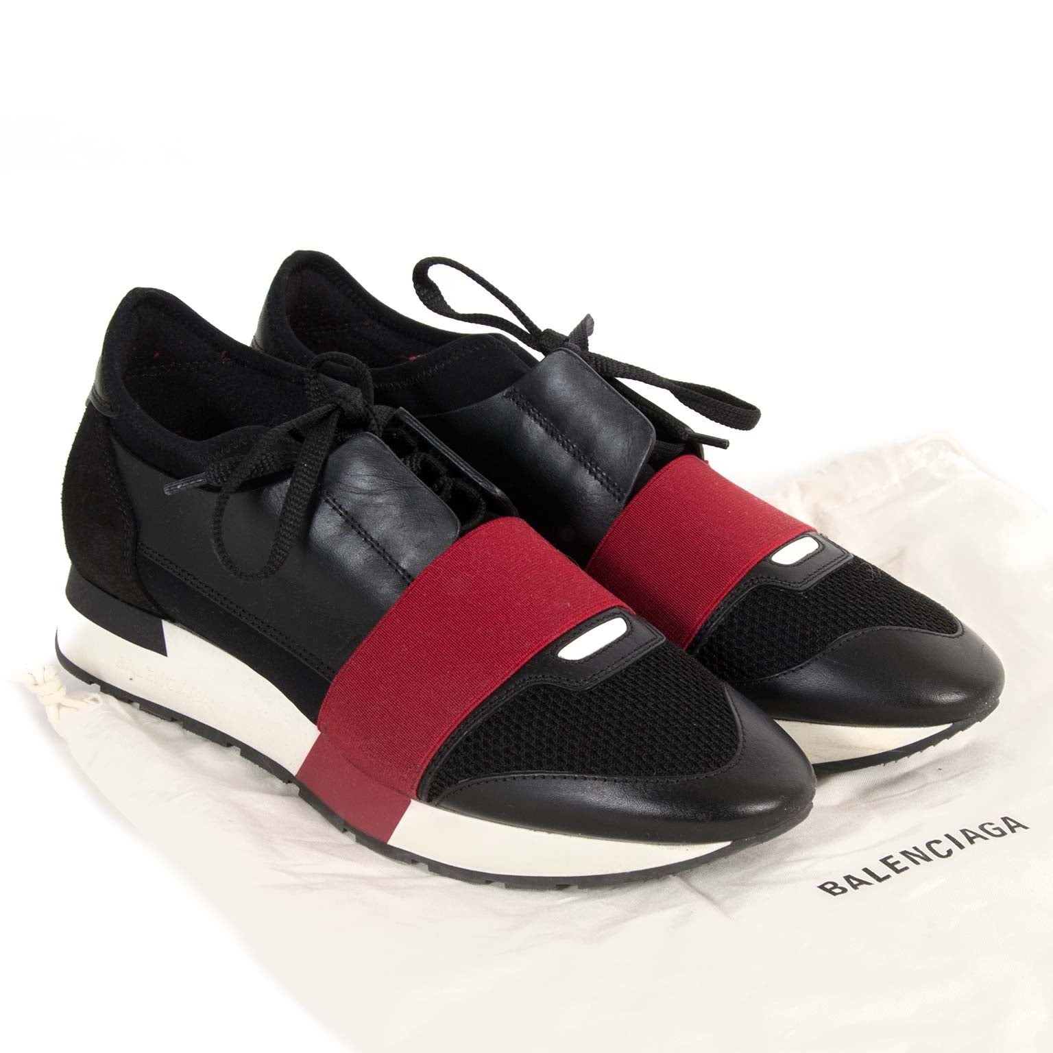 Balenciaga Race Runners Black And Red - Size 39 now for sale at labellov vintage fashion webshop belgium