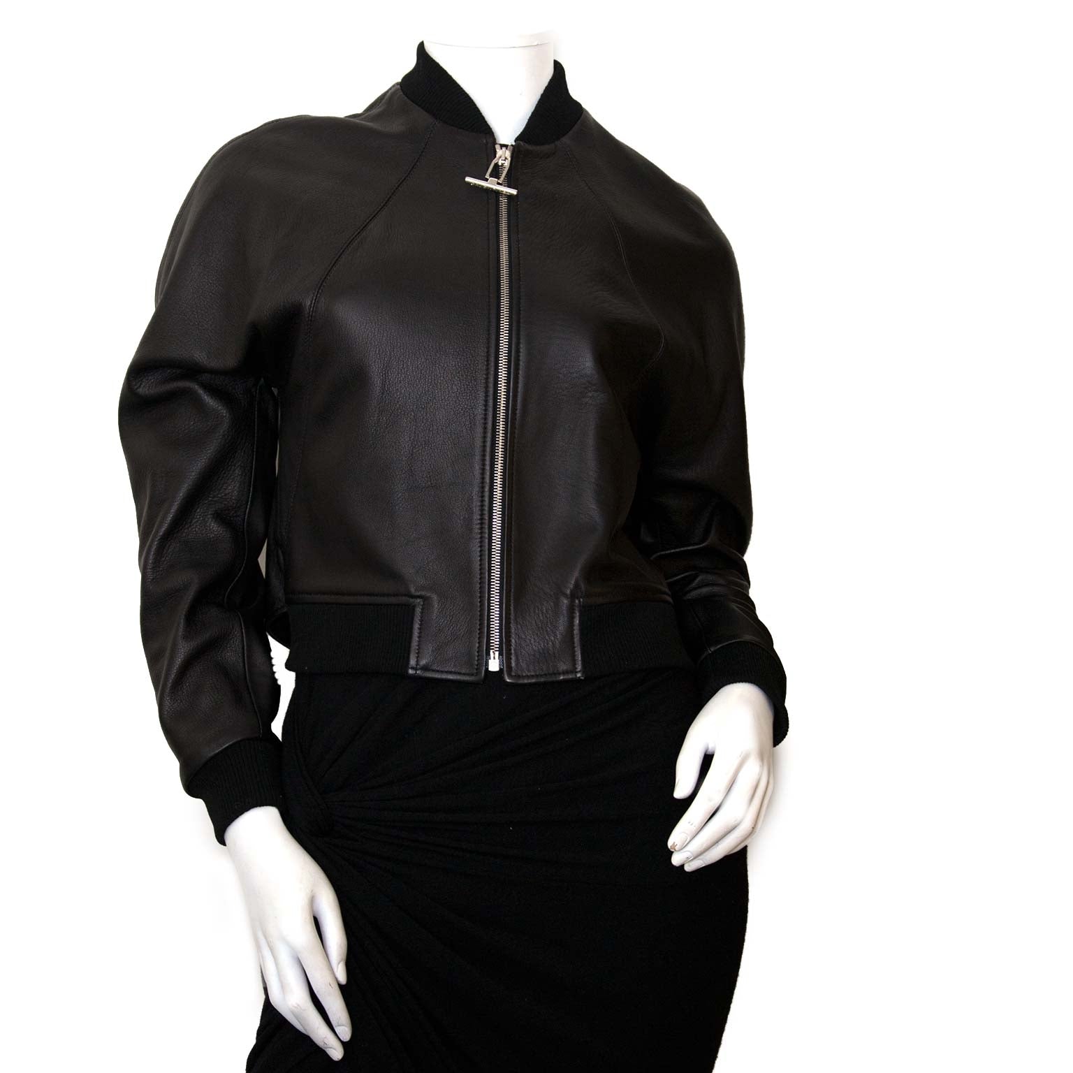 koop Balenciaga Black Leather Bomber Jacket bij labellov aan de beste prijs