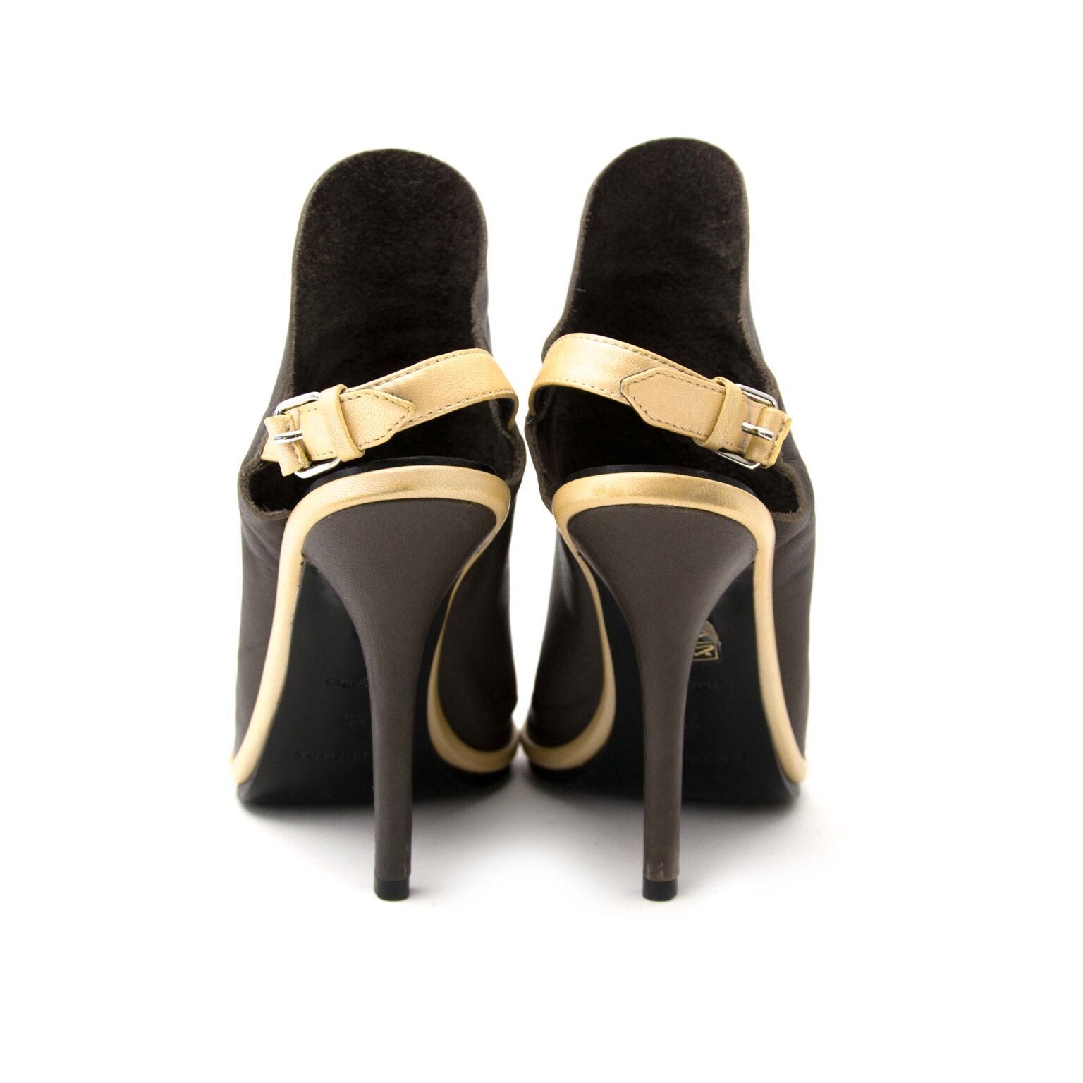 Koop nu authentieke designer schoenen van Balenciaga op labellov.com