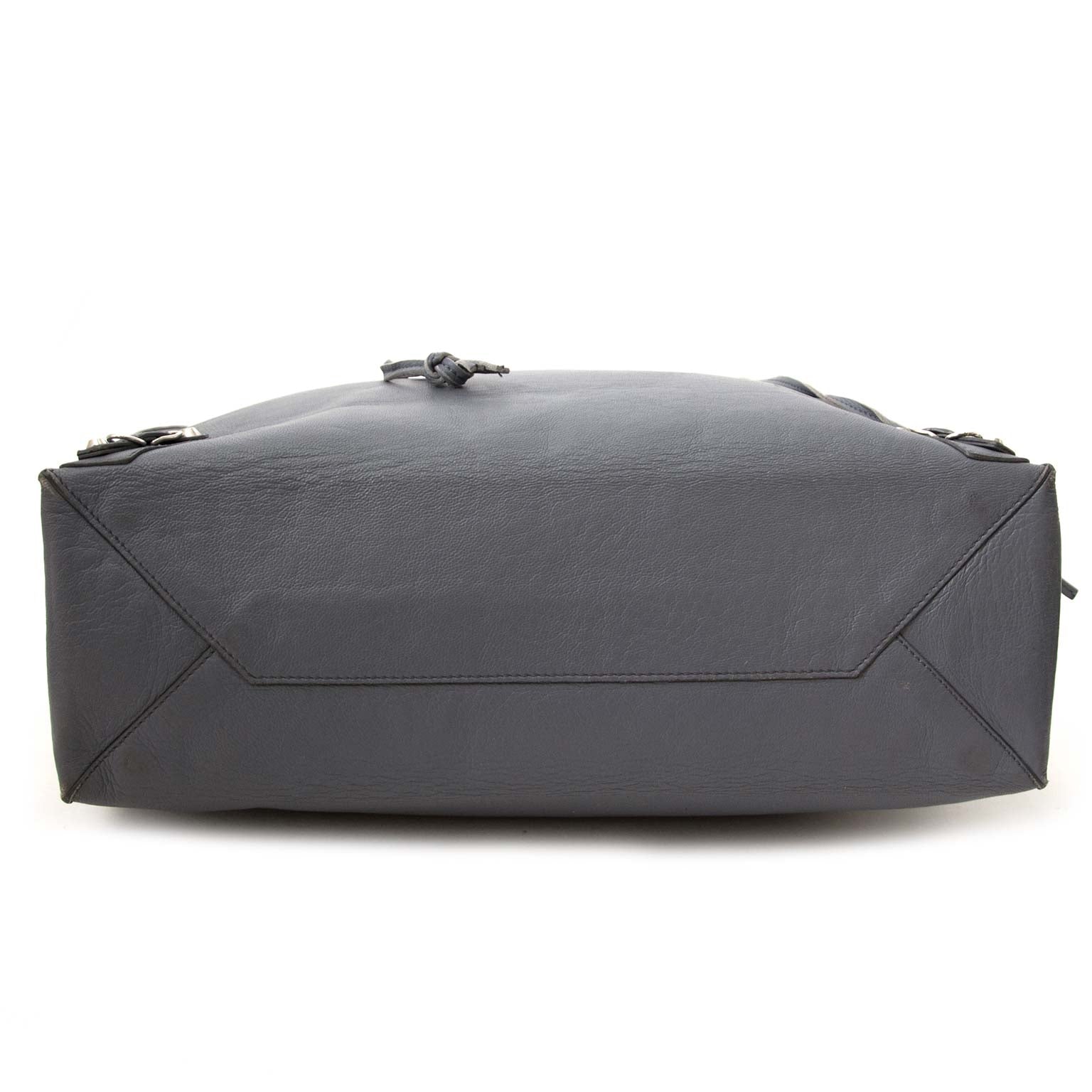 Balenciaga papier A5 leather tote now for sale at labellov vintage fashion webshop belgium