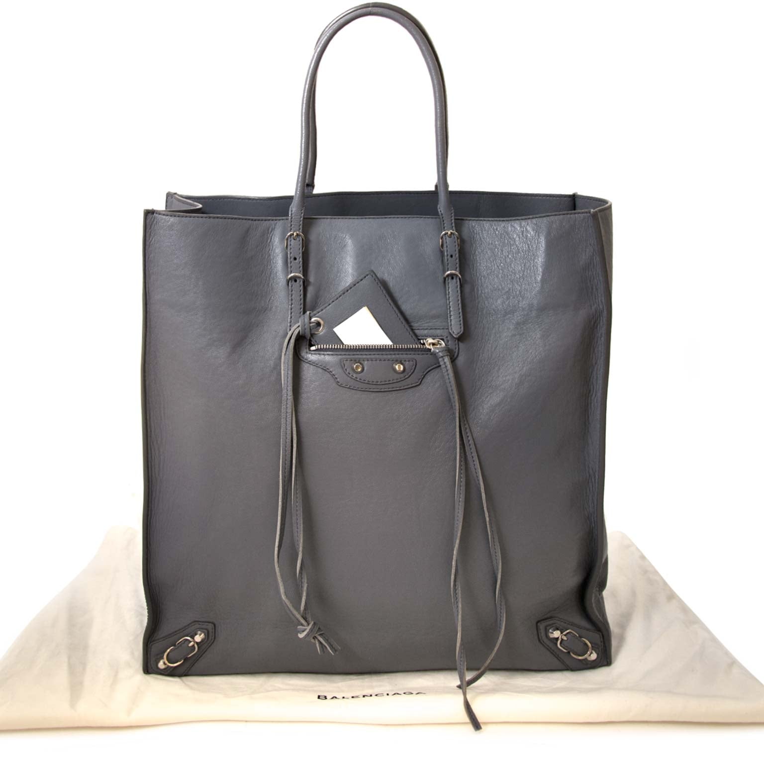 Achète des sacs de balenciaga papier A5 en ligne à labellov vintage webshop de mode belgique